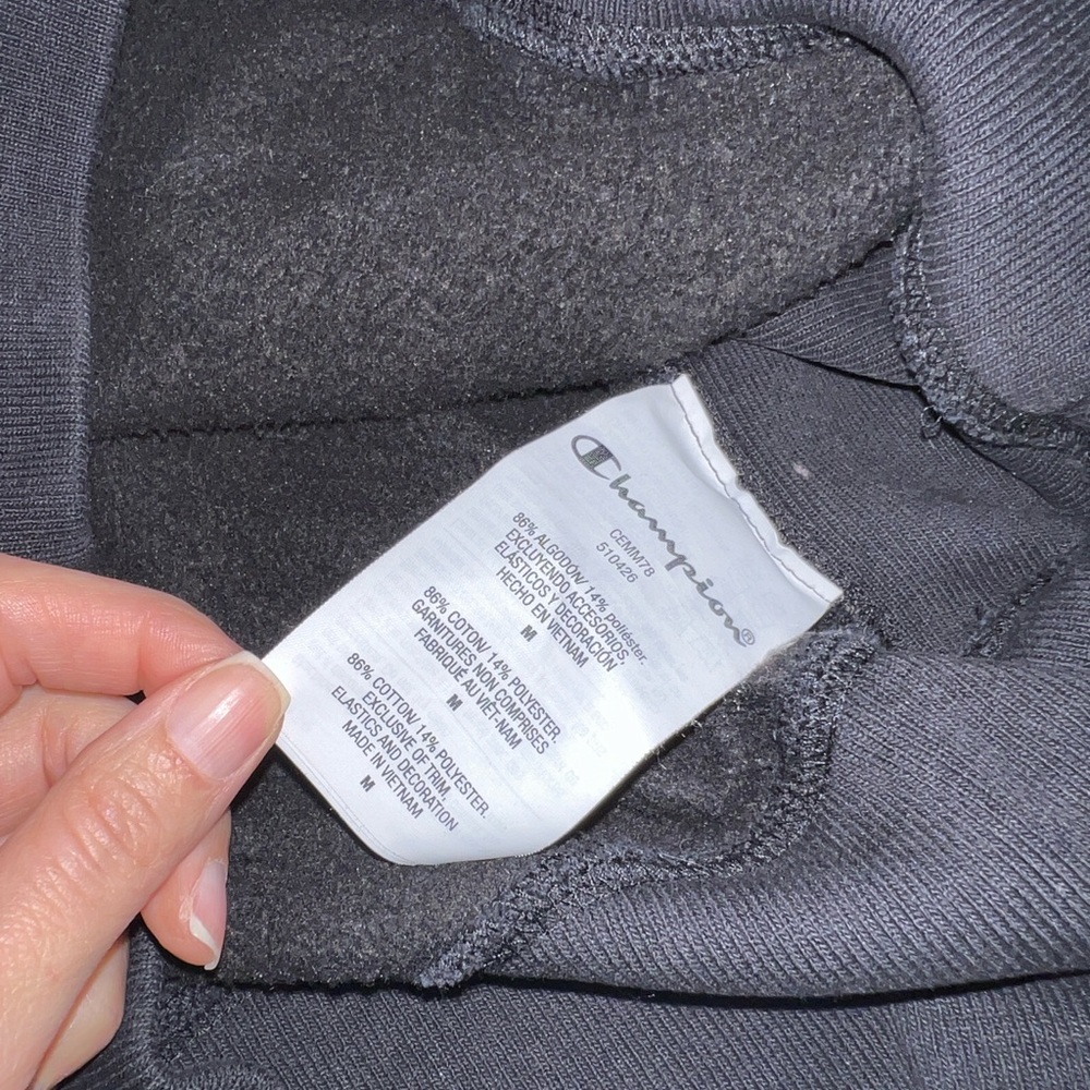 Great condition 1/4 (quarter zip) zip sweatshirt - Picture 12 of 17